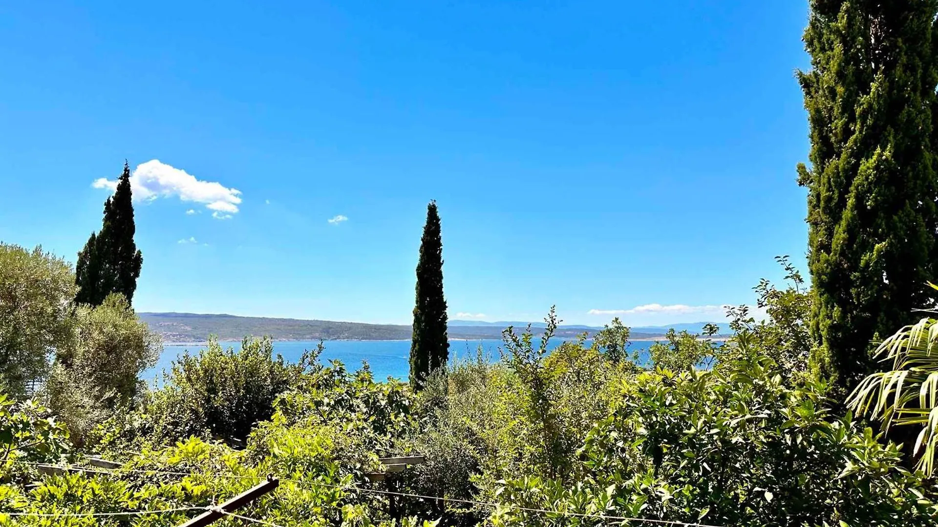 Apartment In Crikvenica 44151