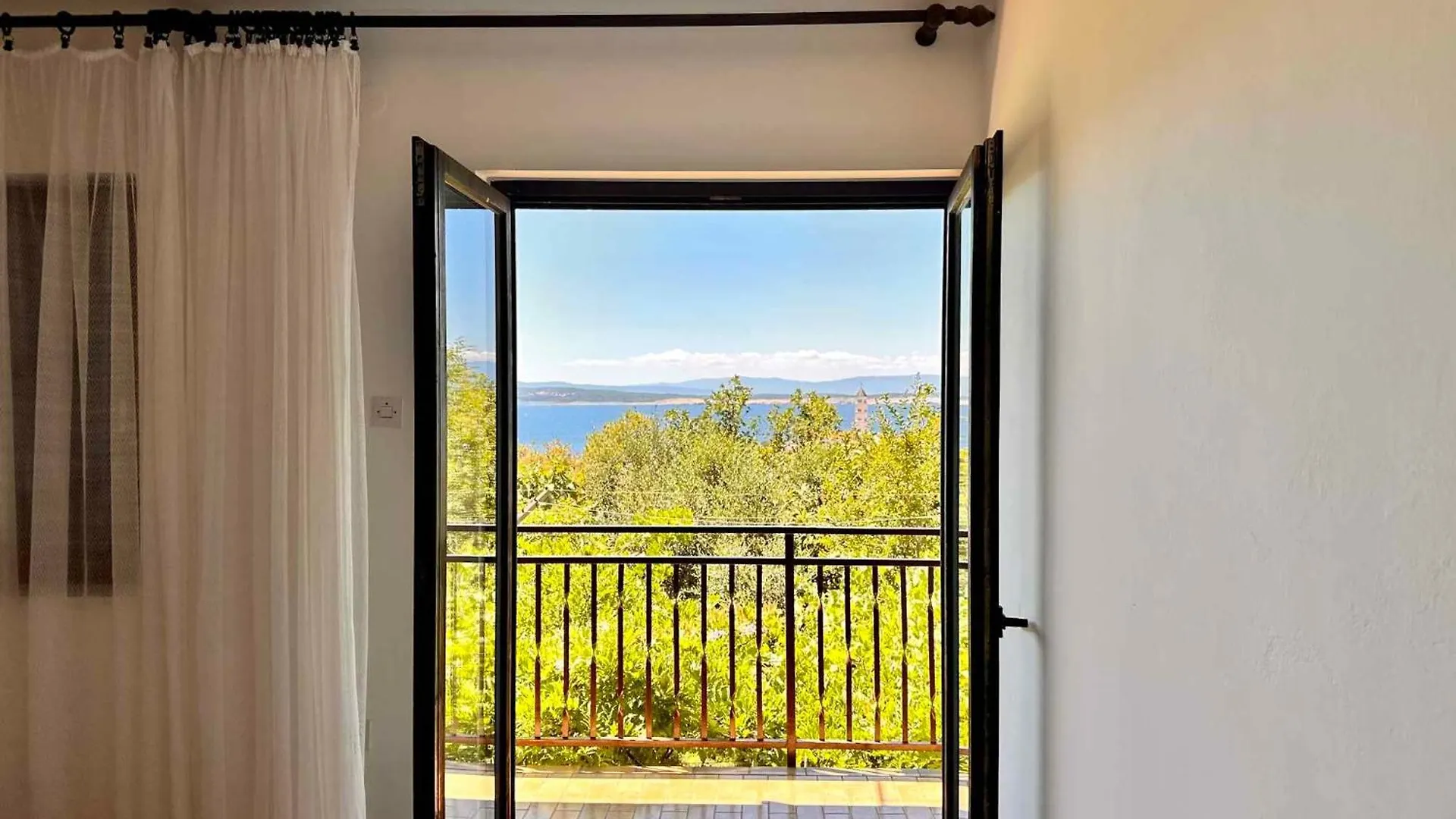Apartment In Crikvenica 44151